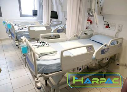 simple hospital bed with complete explanations and familiarization